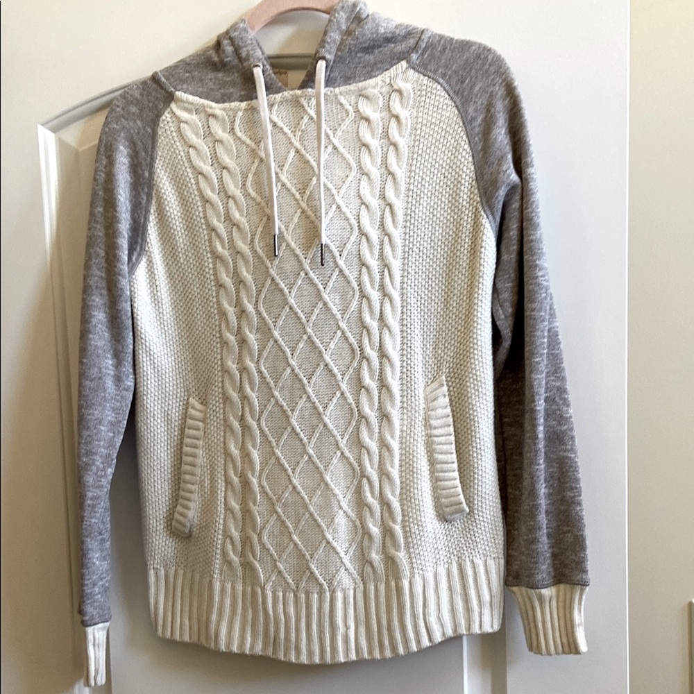 Gray and Cream Cable Knit Women's Hooded Sweater size S